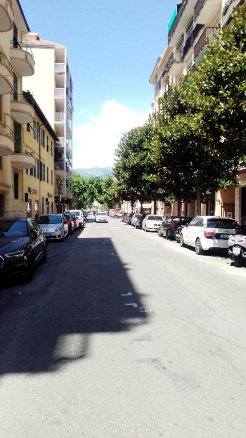 Affittacamere L'Orchidea Ventimiglia Ngoại thất bức ảnh