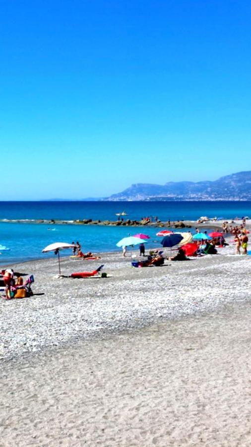 Affittacamere L'Orchidea Ventimiglia Ngoại thất bức ảnh